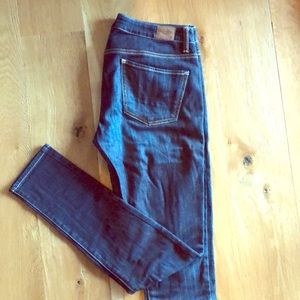 AE Super Skinny High Rise Jeans Size 6R